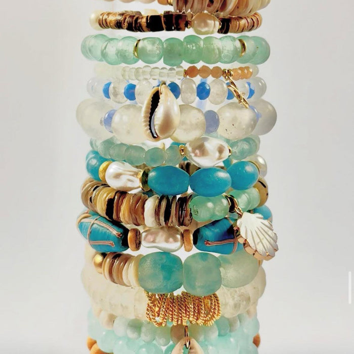 Designer Spotlight: Jewelry with Heart & Healing @waves.and.wonder 🌸