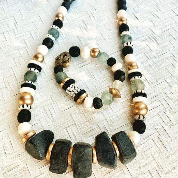 Inspo #861: Jewelry Design by @brokenglassbykj