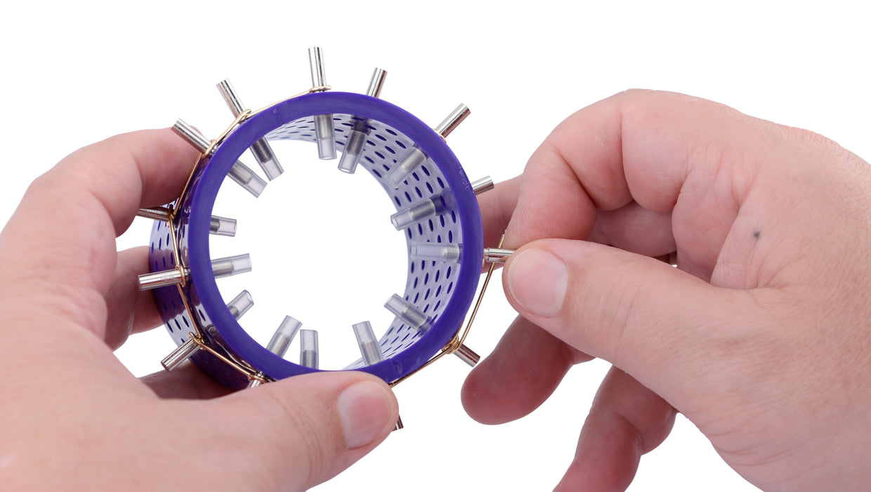 Beadalon 3D Bracelet Jig with 20 Pegs and Holder Tubes
