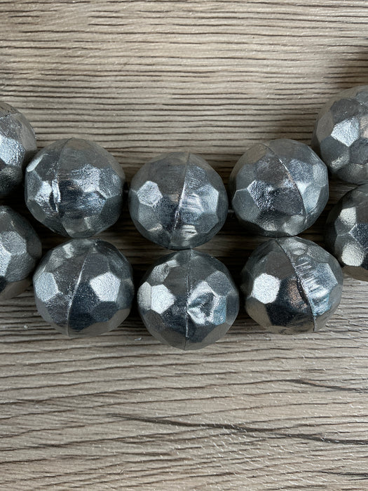 Hidden Gems: Faceted Aluminum Beads