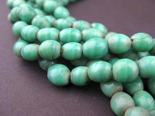 Emerald Green Naga Bead Necklace - The Bead Chest