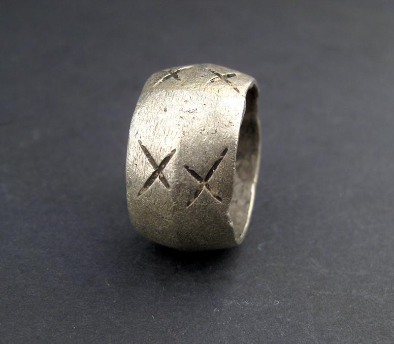 Ethiopian Wollo Ring (X Design) - The Bead Chest