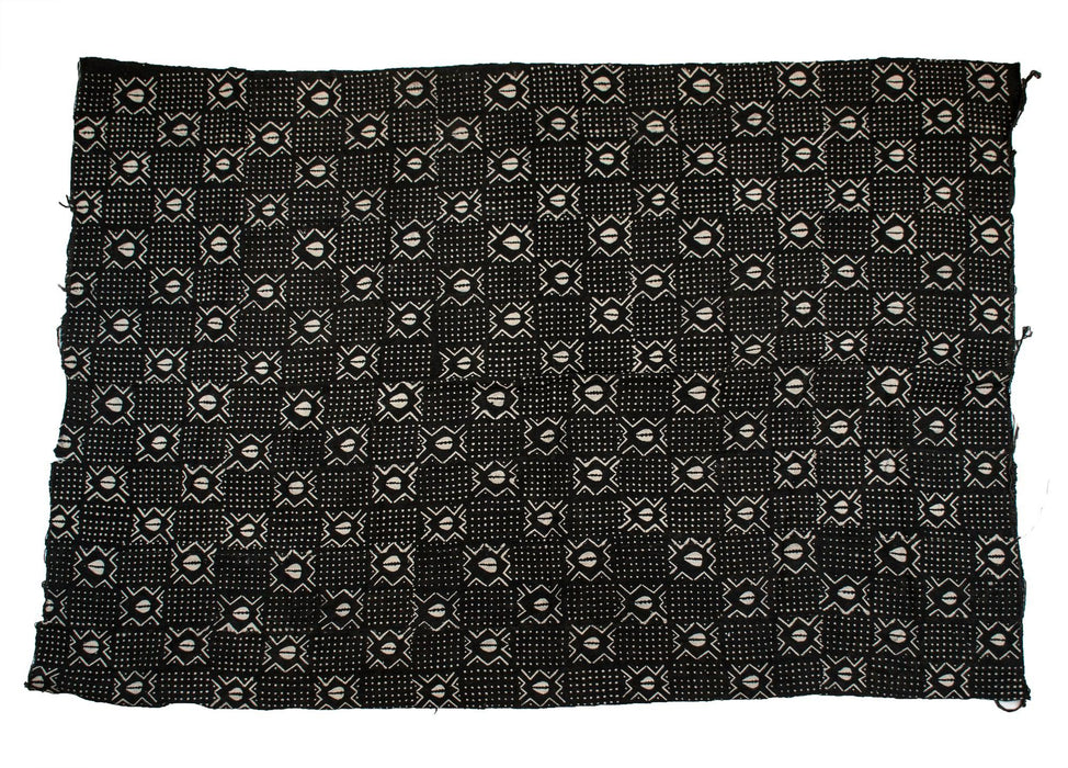 Ebony Black Bogolan Mali Mud Cloth (Dotted Cowrie Design) - The Bead Chest