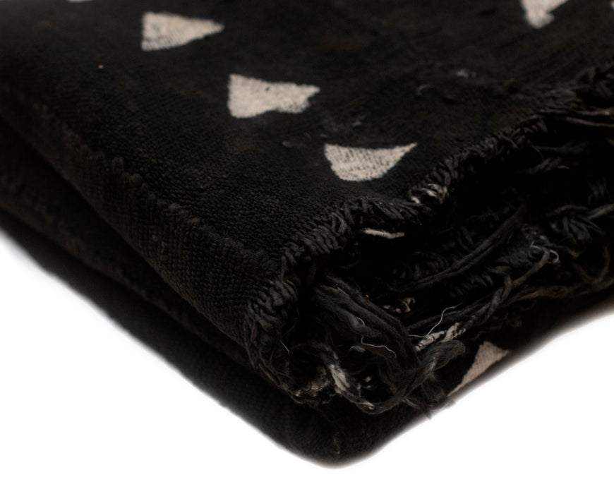 Ebony Black Bogolan Mali Mud Cloth (Arrow Design) - The Bead Chest