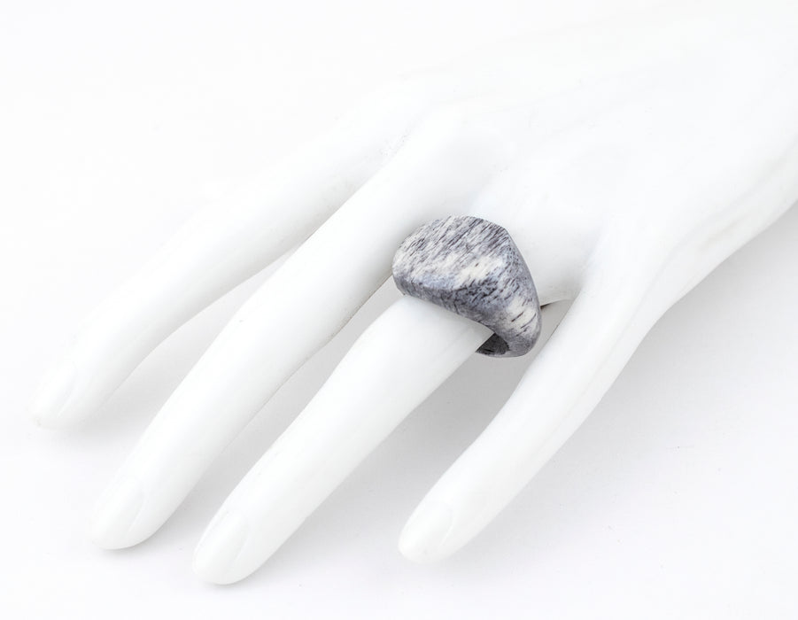 Grey Batik Bone Ring - The Bead Chest