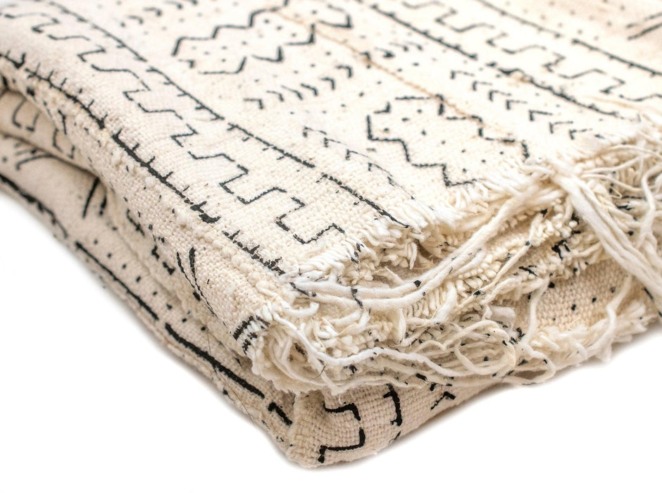 White Bogolan Mali Mud Cloth (Tribal Design) - The Bead Chest